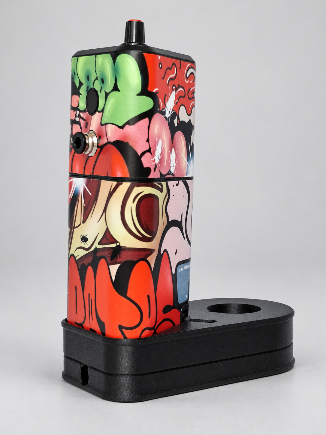 CLN4 graffiti edition showing quick-connect port and base